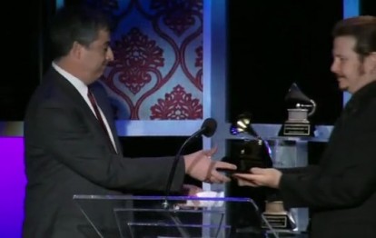 eddy_cue_steve_jobs_grammy