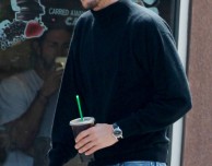 Ecco le prime foto di Ashton Kutcher nel ruolo di Steve Jobs
