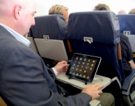 La FAA darà il via libera all’uso degli iPad durante il decollo e l’atterraggio